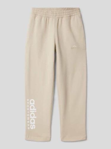 ADIDAS SPORTSWEAR Sweatpants mit Label-Patch in Beige, Größe 140
