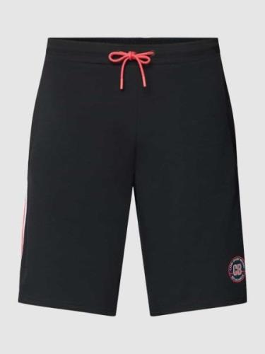 Christian Berg Men Regular Fit Sweatshorts mit Label-Badge in Black, G...