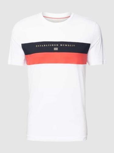 Christian Berg Men T-Shirt mit Kontraststreifen in Weiss, Größe S
