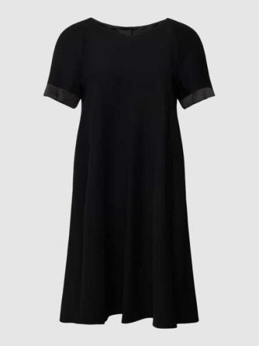 Emporio Armani Minikleid mit V-Ausschnitt in Black, Größe 38