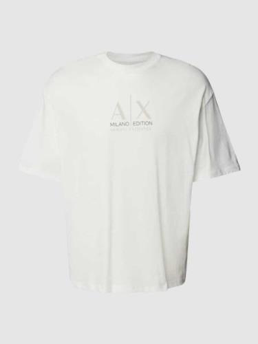 ARMANI EXCHANGE Comfort Fit T-Shirt mit Label-Print in Offwhite, Größe...