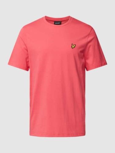 Lyle & Scott T-Shirt mit Logo-Patch in Pink, Größe M