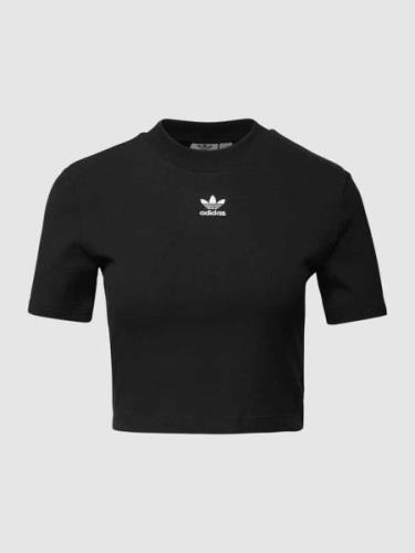 adidas Originals Cropped T-Shirt mit Label-Stitching in Black, Größe 4...