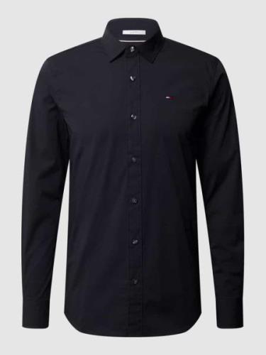 Tommy Jeans Slim Fit Freizeithemd mit Stretch-Anteil in Black, Größe S