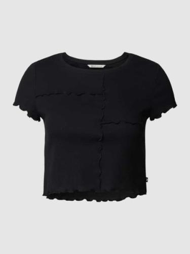 Tom Tailor Denim Cropped T-Shirt mit Wellensaum in Black, Größe S