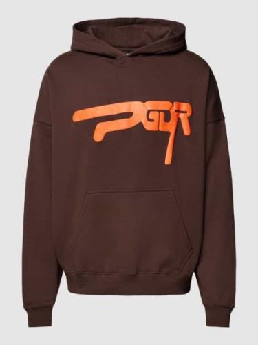 Pegador Oversized Hoodie mit Label-Print Modell 'ZERO' in Dunkelbraun,...