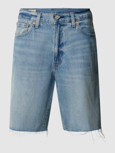 Levi's® Loose Fit Jeansshorts mit Knopfverschluss in Blau, Größe 30