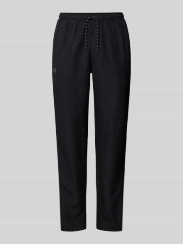 Under Armour Sweatpants mit Label-Print in Black, Größe M