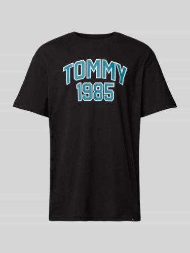 Tommy Jeans T-Shirt mit Label-Print in Black, Größe XS