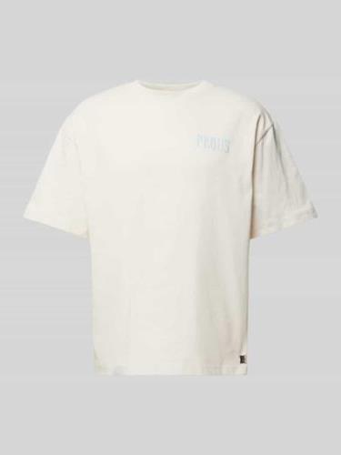 PEQUS T-Shirt mit rückseitigem Label-Print in Offwhite, Größe L