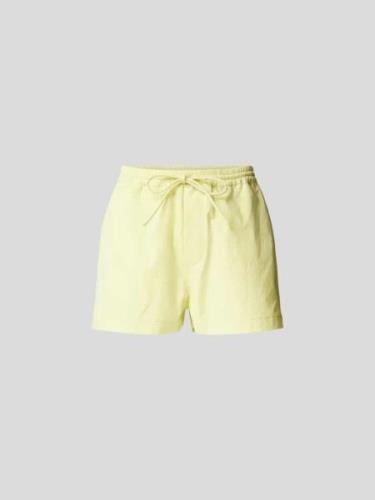 Nanushka Shorts mit elastischem Bund in Hellgelb, Größe M