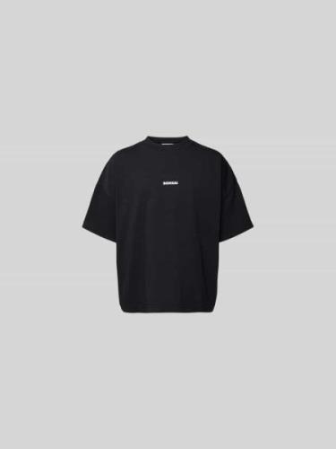Bonsai Oversized T-Shirt mit Stehkragen in Black, Größe S