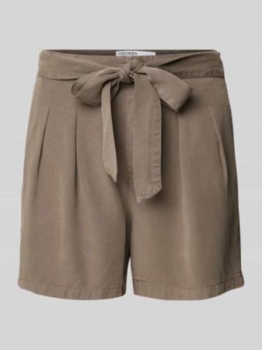 Vero Moda Loose Fit Shorts mit Bindegürtel Modell 'MIA' in Oliv, Größe...