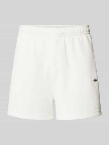 Lacoste Regular Fit Shorts mit elastischem Bund in Offwhite, Größe M
