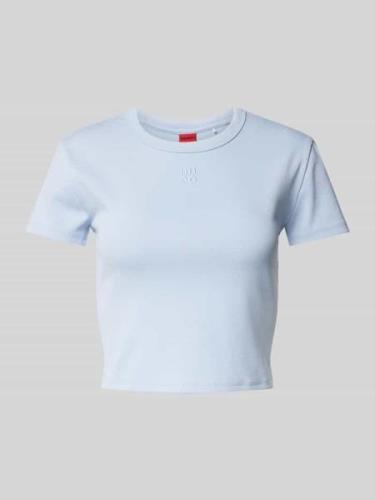 HUGO Cropped T-Shirt mit Label-Print in Hellblau, Größe S