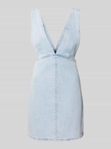 EDITED Jeanskleid mit V-Ausschnitt in Jeansblau, Größe 34
