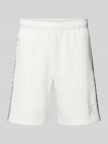 CHAMPION Tapered Fit Sweatshorts mit Label-Print in Offwhite, Größe XS