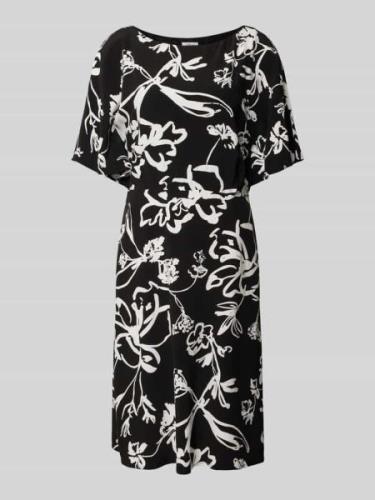 s.Oliver BLACK LABEL Knielanges Kleid mit Allover-Print in Black, Größ...