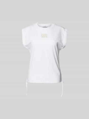OH APRIL T-Shirt mit Label-Print in Weiss, Größe XS