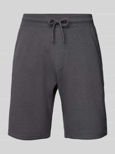 MCNEAL Regular Fit Sweatshorts mit Eingrifftaschen in Dunkelgrau, Größ...