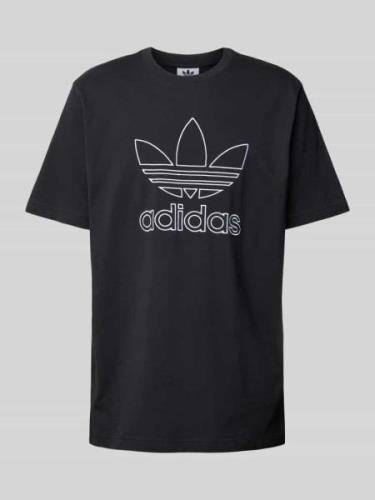 adidas Originals T-Shirt mit Label-Print in Black, Größe M