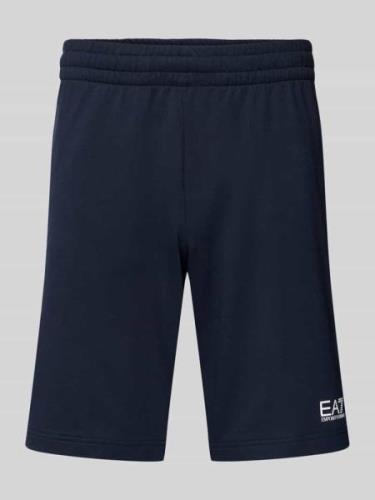 EA7 Emporio Armani Sweatshorts mit Label-Print in Hellblau, Größe S