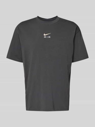 Nike T-Shirt mit Label-Print in Graphit, Größe S