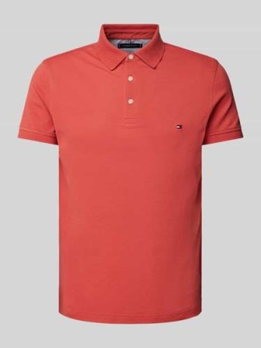 Tommy Hilfiger Slim Fit Poloshirt mit Logo-Stitching in Rostrot, Größe...