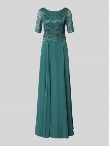 Vera Mont Abendkleid mit Spitzenbesatz in Smaragd, Größe 42