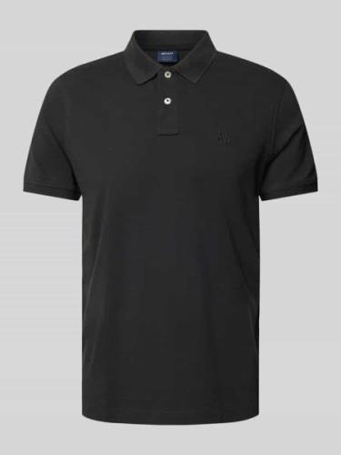 MCNEAL Regular Fit Poloshirt mit Label-Stitching in Black, Größe L