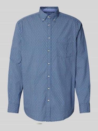 Christian Berg Men Regular Fit Freizeithemd mit Button-Down-Kragen in ...