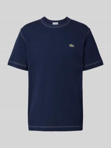 Lacoste T-Shirt mit Label-Badge in Dunkelblau, Größe L