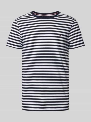 Tommy Hilfiger T-Shirt mit Label-Stitching in Marine, Größe L