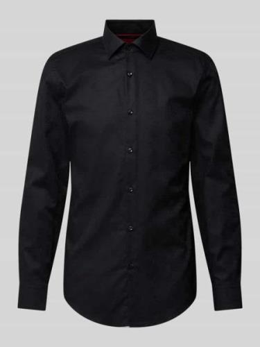 HUGO Slim Fit Business-Hemd mit Kentkragen Modell 'Kenno' in Black, Gr...