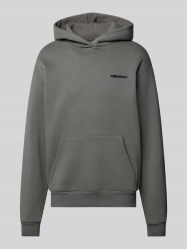 REVIEW Essentials Logo Hoodie in Dunkelgrau, Größe S