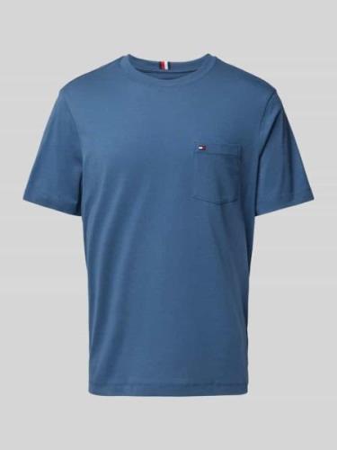 Tommy Hilfiger T-Shirt mit Brusttasche in Jeansblau, Größe XL