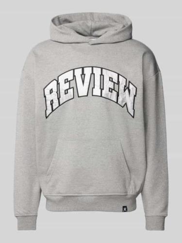 REVIEW Hoodie mit Kapuze in Hellgrau Melange, Größe M