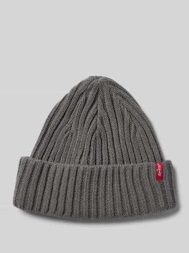 Levi's® Beanie mit Label-Patch in Dunkelgrau, Größe One Size