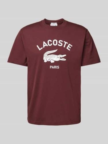 Lacoste T-Shirt mit Label-Print in Bordeaux, Größe M