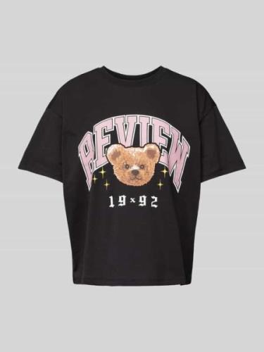 Review T-Shirt mit Motiv- und Label-Print in Black, Größe L