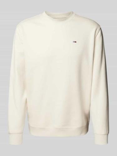 Tommy Jeans Regular Fit Sweatshirt mit Logo-Badge in Beige, Größe M