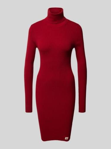 Calvin Klein Jeans Knielanges Strickkleid mit Rollkragen in Bordeaux, ...