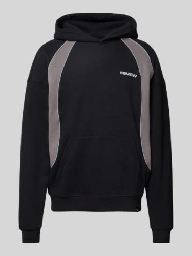 REVIEW Hoodie mit Känguru-Tasche in Black, Größe XS