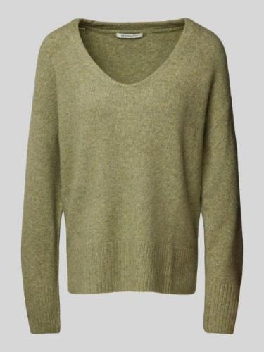 Tom Tailor Denim Relaxed Fit Strickpullover mit V-Ausschnitt in Oliv, ...