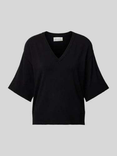 MSCH Copenhagen Oversized T-Shirt aus Viskose mit V-Ausschnitt Modell ...