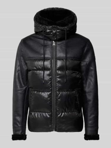 Guess Steppjacke mit Kapuze in Black, Größe S