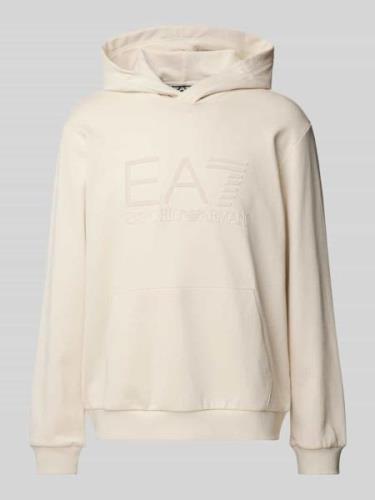 EA7 Emporio Armani Hoodie mit Label-Print in Offwhite, Größe L