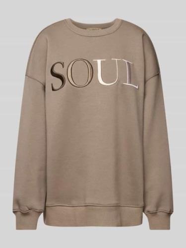 Smith and Soul Oversized Sweatshirt mit Label-Stitching in Taupe, Größ...