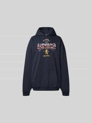 VETEMENTS Hoodie mit Label-Stickerei in Marine, Größe L