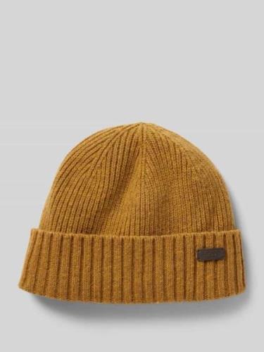 Barbour Beanie mit Label-Badge in Senf, Größe 1